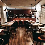 Otel Achtender Metzingen (Tubingen)