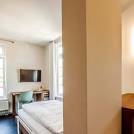 Achtender Otel 4*