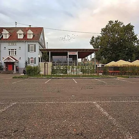 Achtender Otel Metzingen (Tubingen)