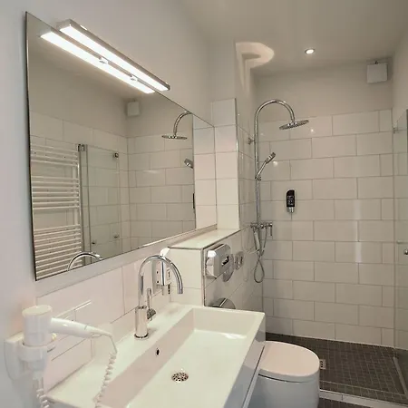 Achtender Otel 4*