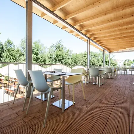 Otel Achtender 4*